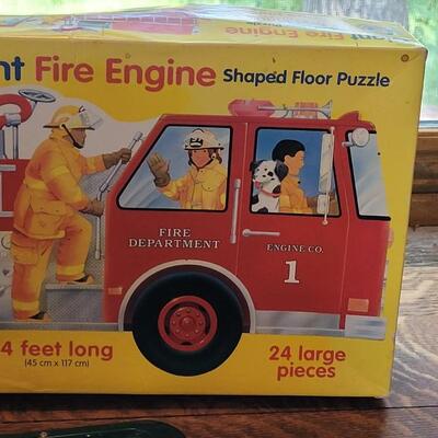 Lot 431: Kids Toy/Puzzles Lot