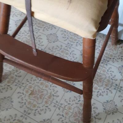 Lot 36 - Vintage High Chair
