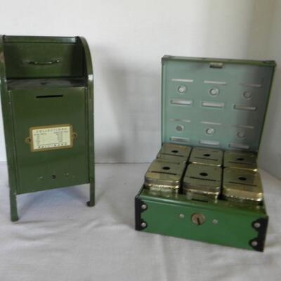 LOT 177  VINTAGE MAILBOX & DEPOSIT BOX  BANKS