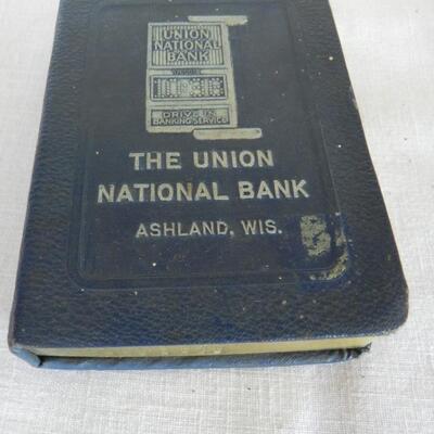 LOT 182  VERY VINTAGE BANKS