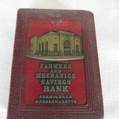 LOT 182  VERY VINTAGE BANKS