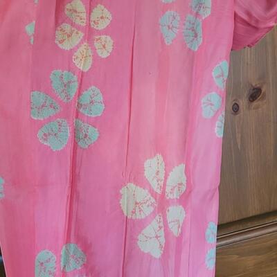 Lot 448: 1940's Silk Kimono 