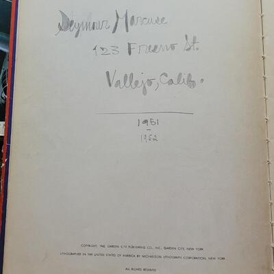 Lot 450: Airplane Book Lot