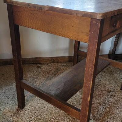 Lot 451: Vintage Tiger Oak Small Writing Desk