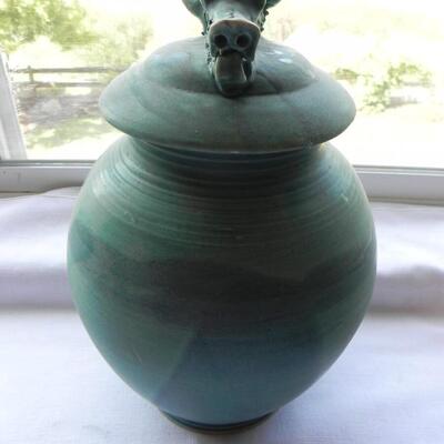 LOT 188  DRAGON JAR