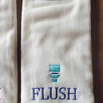 Lot 462: (3) New Sonoma Bathroom Handtowels 