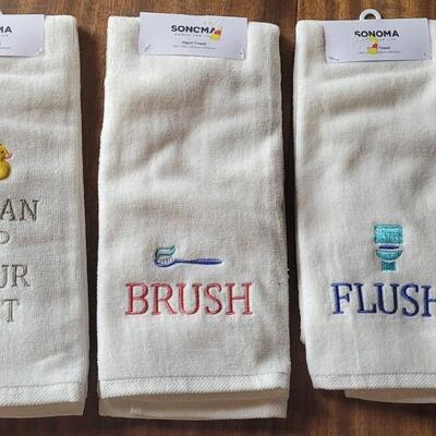 Lot 462: (3) New Sonoma Bathroom Handtowels 
