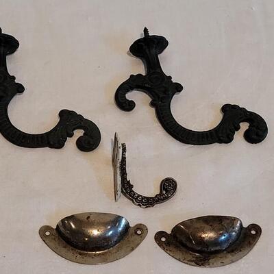 Lot 469: Antique Hooks & Handles