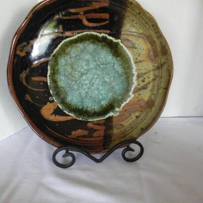 LOT 196  POTTERY