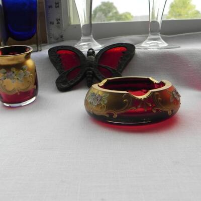 LOT 200 BUD VASES