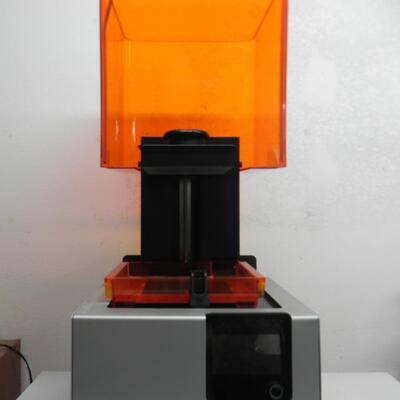 LOT 89 FORM 2 3D PRINTER