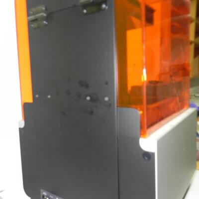 LOT 89 FORM 2 3D PRINTER