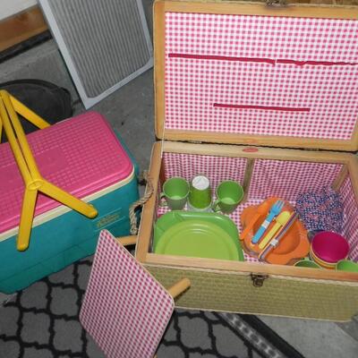 LOT 204 READY FOR PICNIC