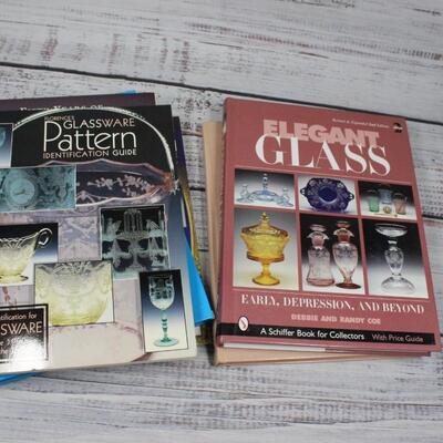 Set of 6 Depression Art Glass Collector Reference Books Guides