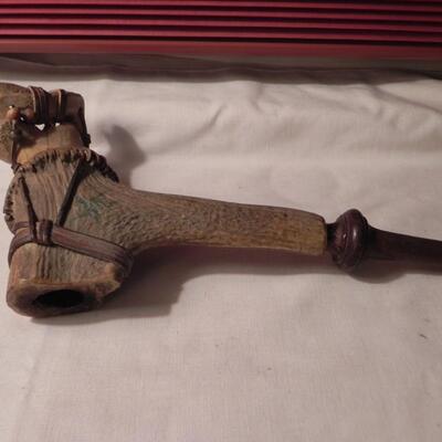 LOT 213  BONE PIPE
