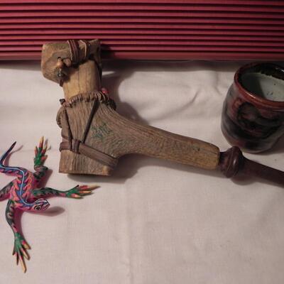 LOT 213  BONE PIPE