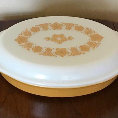 Vintage Pyrex One Quart Divided Casserole Dish