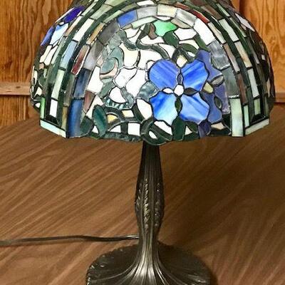 Tiffany Style Stained Glass Table Lamp