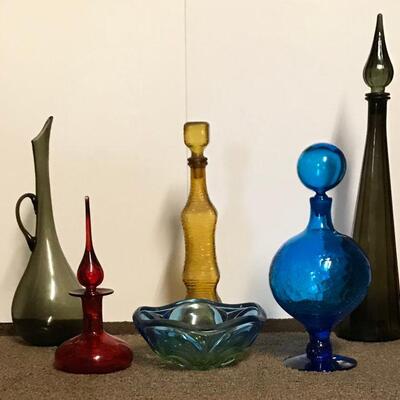 Vintage Mid Century Modern Genie Bottle Decanters And Art Glass Bowl
