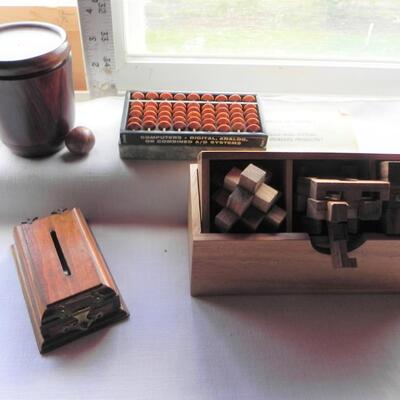 LOT 216 WOODEN MIND PUZZLE