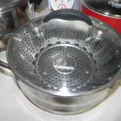 LOT 219 POTS & PANS
