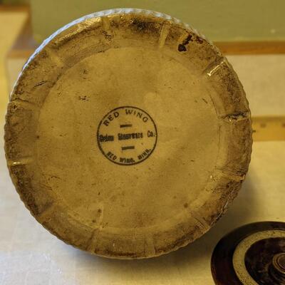 No Chips or Cracks Red Wing Bean Pot
