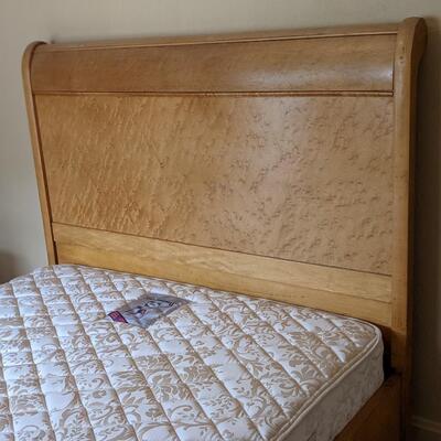 Very Nice Maple Double Sleigh Bed Frame