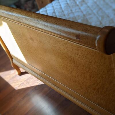 Very Nice Maple Double Sleigh Bed Frame