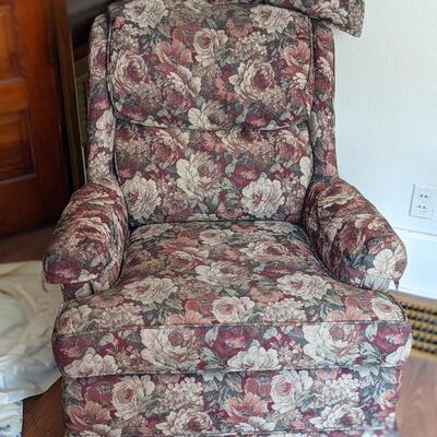 Comfy Swivel Rocking Chair with Ottoman