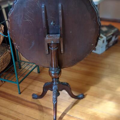 Mahogany Tilt-Top Table