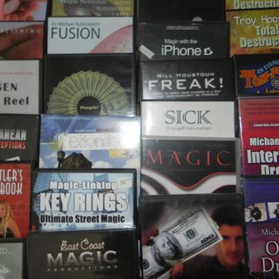 LOT 221  DVD MAGIC  #2