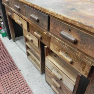 LOT 224 VINTAGE WOODEN WORK BENCH