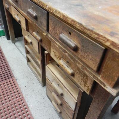 LOT 224 VINTAGE WOODEN WORK BENCH