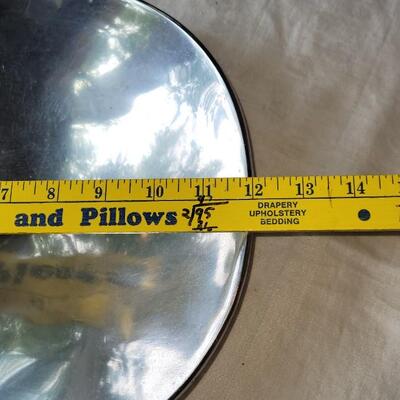 Lot 4: (2) Large Aluminum Bowls