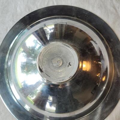 Lot 4: (2) Large Aluminum Bowls