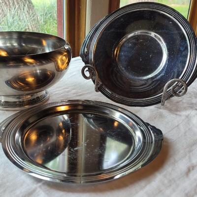 Lot 8: Aluminum Bowls & Plated Oneida Bowl