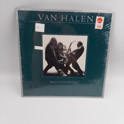 VAN HALEN - WOMEN & CHILDREN FIRST LP