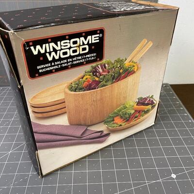 #92 Beachwood Salad Set New in opened box