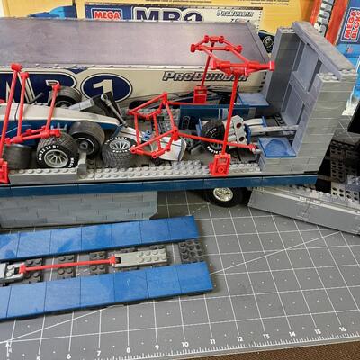 #143 Mega Blok Pro Builder MB1 Truck and Formula Racer