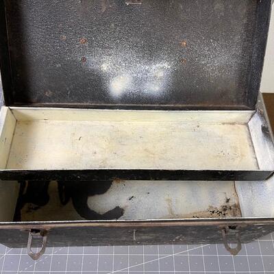 #175 Vintage Tool Box 