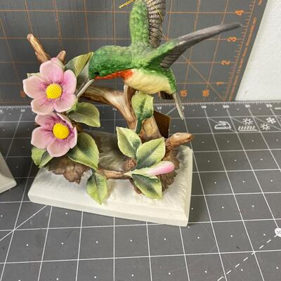#245 Porcelain Hummingbirds (2) Beautiful 