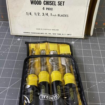 #250  4 piece Wood Chisel Set 