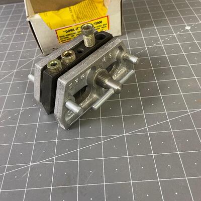 #255 Vintage Dowel Jig