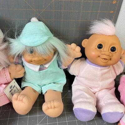 #258 (4) KIDZ Troll Dolls 