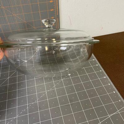 #263 (2) Pyrex and Anchor Hawking Dishes with lids. 