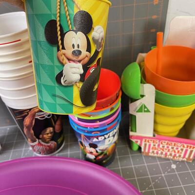#275 Plastic: Plates , Cups, Tumblers
