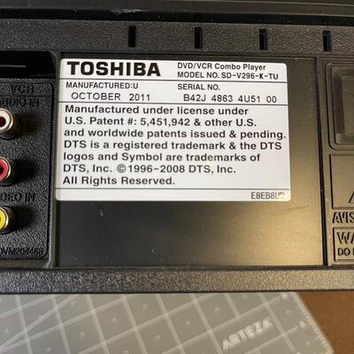 #276 Toshiba DVD VHS 