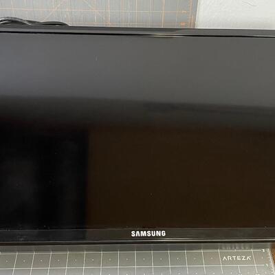 #282 Samsung WALL TV Wall Bracket is not Included 
