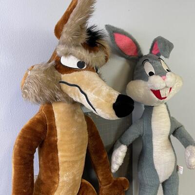 #292 Bugs Bunny & Wil - E - Coyote 