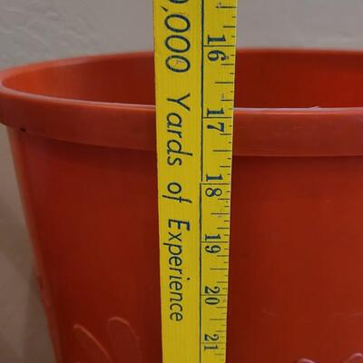 Lot 18: Mid Century Modern Plastic Trash Can